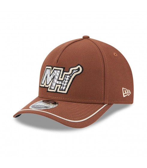 Gorra 9Forty Miami Heat NBA New Era MotorSport Dark Brown