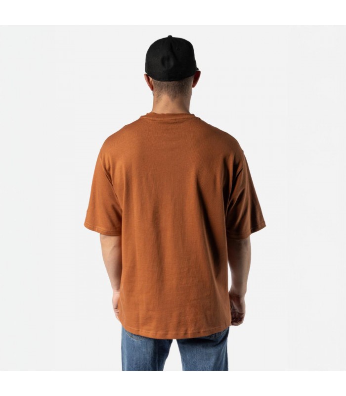 Polera New Era  Heritage Med Brown