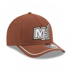 Gorra 9Forty Miami Heat NBA New Era MotorSport Dark Brown