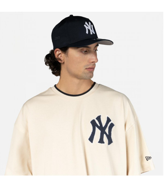 Polera  New York Yankees MLB Patches Light Beige