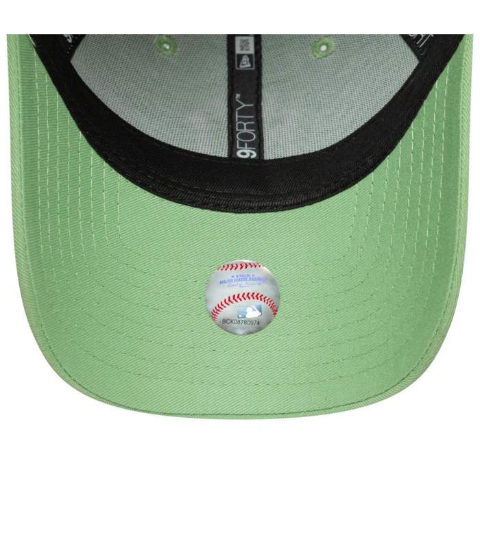 Gorra 9Forty New York Yankees League Essentials Green Women