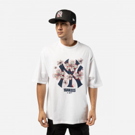 Polera New York Yankees Flower Graphic White