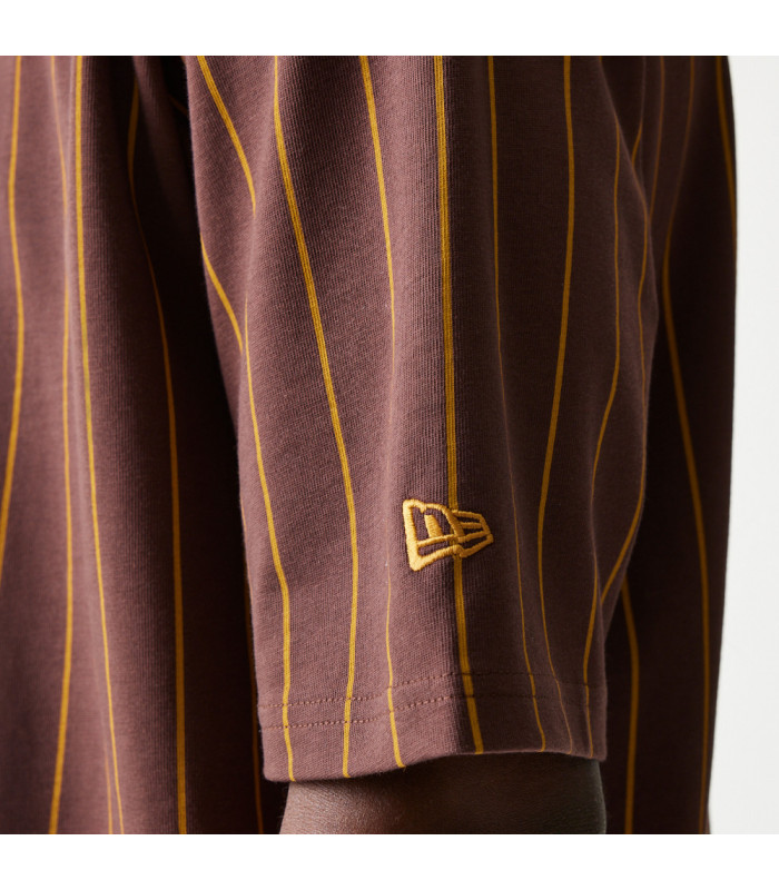 Polo New Era Pinstripe Marrón