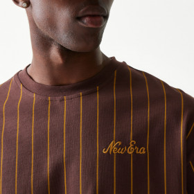 Polo New Era Pinstripe Marrón