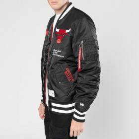 Chaqueta Chicago Bulls Alpha Industries Negro