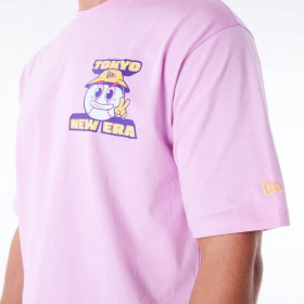 Polera New Era Brand City Graphic  Rosado