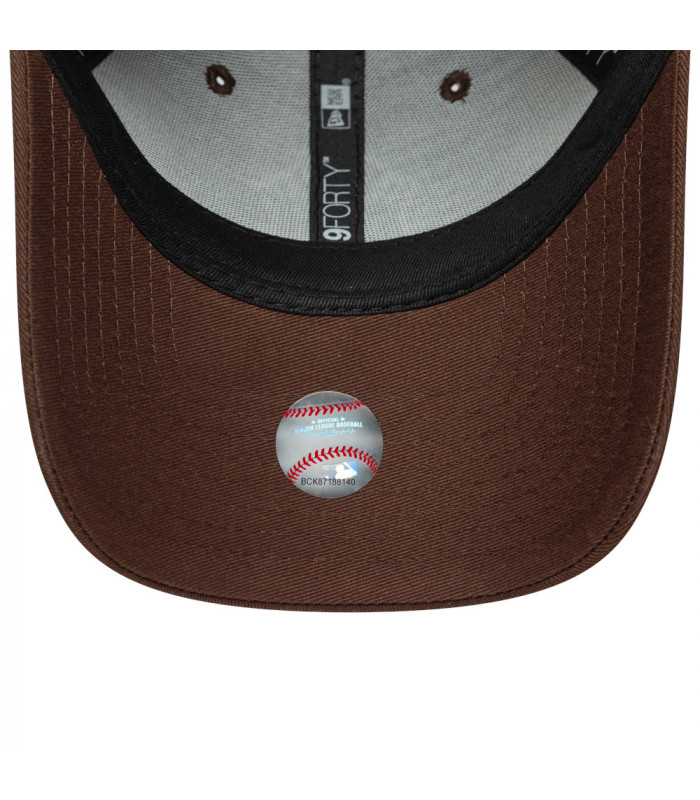 Gorra 9Forty MLB New York Yankees Team Outline Marrón
