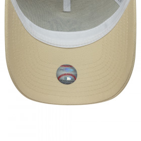 Gorra 9Forty AF MLB New York Yankees Team Outline Beige