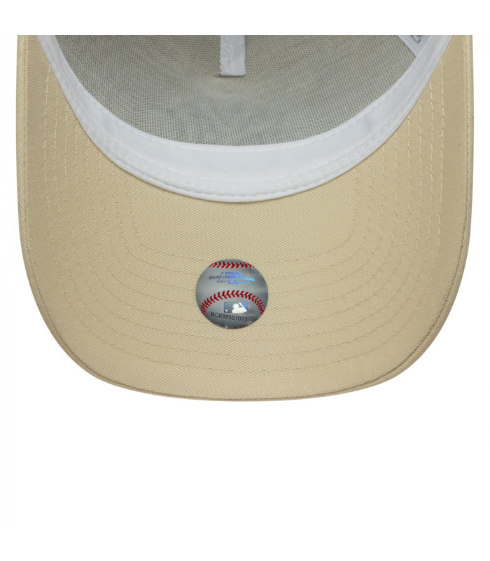 Gorra 9Forty AF MLB New York Yankees Team Outline Beige