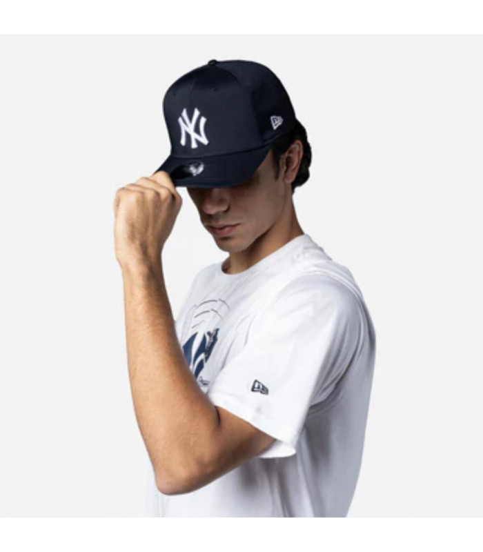 Polera New York Yankees MLB Food Graphic Blanco