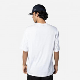 Polera New York Yankees MLB Food Graphic Blanco