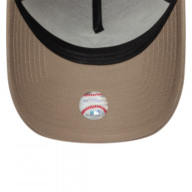 Gorra 9Forty MLB New York Yankees Japan Mocha Mousse Café