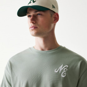 Polera New Era Floral Graphic Verde