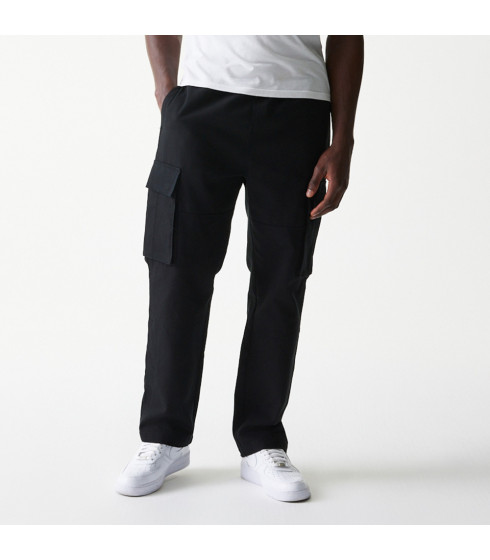 Pantalón New Era Heritage Negro